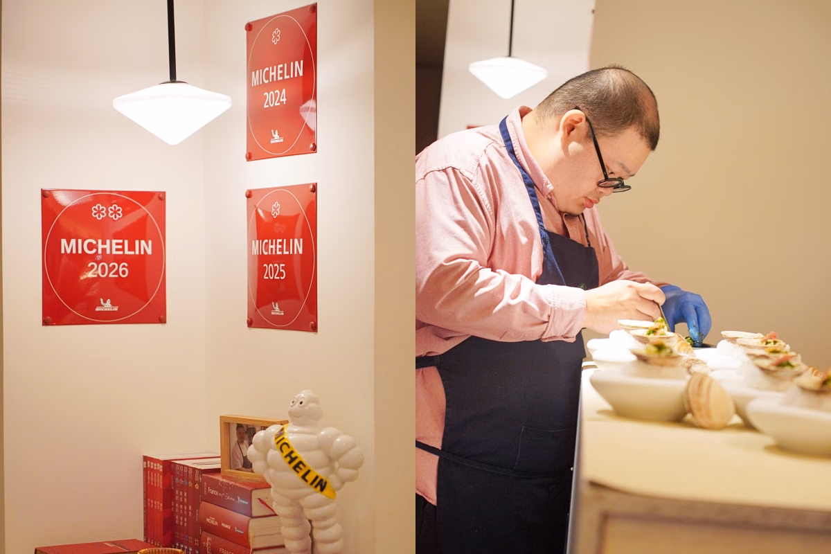 ภาพบรรยากาศการทำงานในครัวของร้านพร้อมสัญลักษณ์มิชลิน