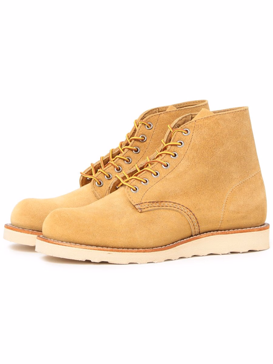บู๊ตหัวกลม RED WING หนังรัฟเอาต์สีแซนด์เบจหนึ่งคู่