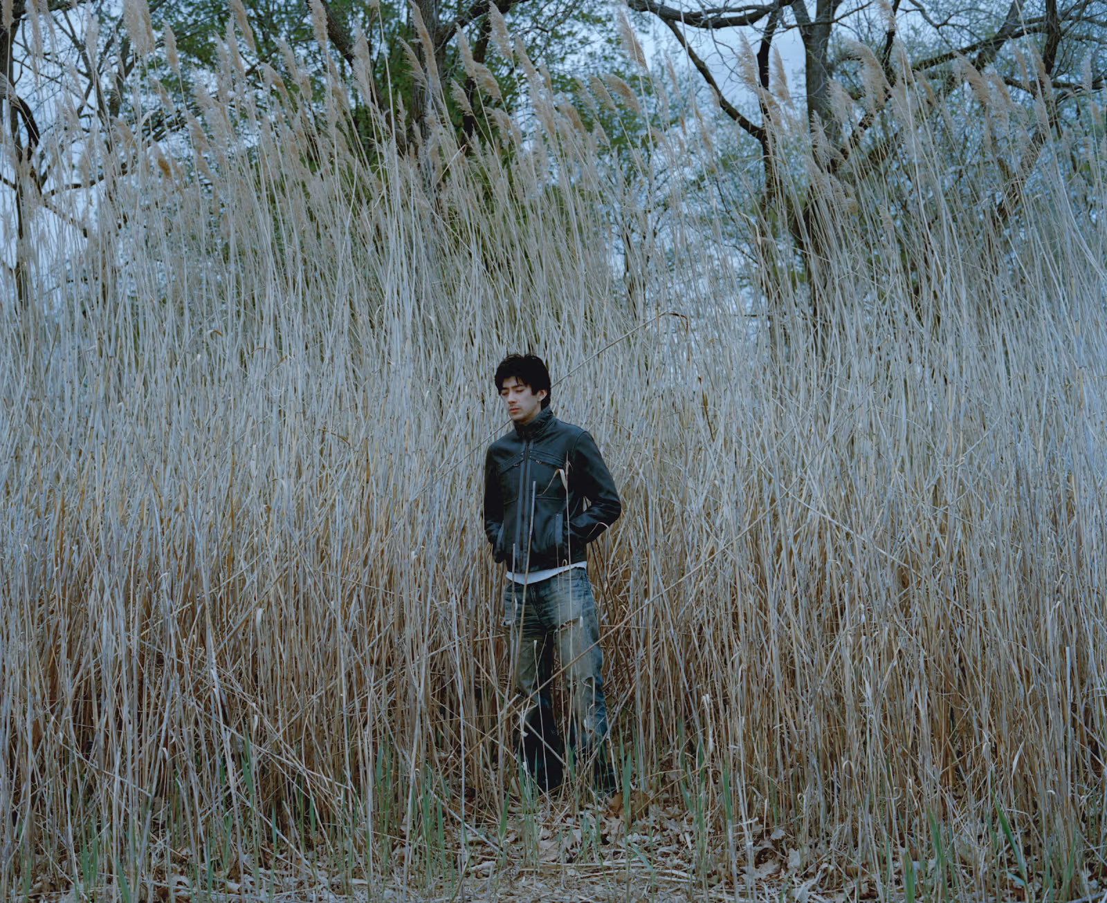 James Ivy推翻15首demo，在倫敦錄音室裡寫出搖滾debut《The Seams》