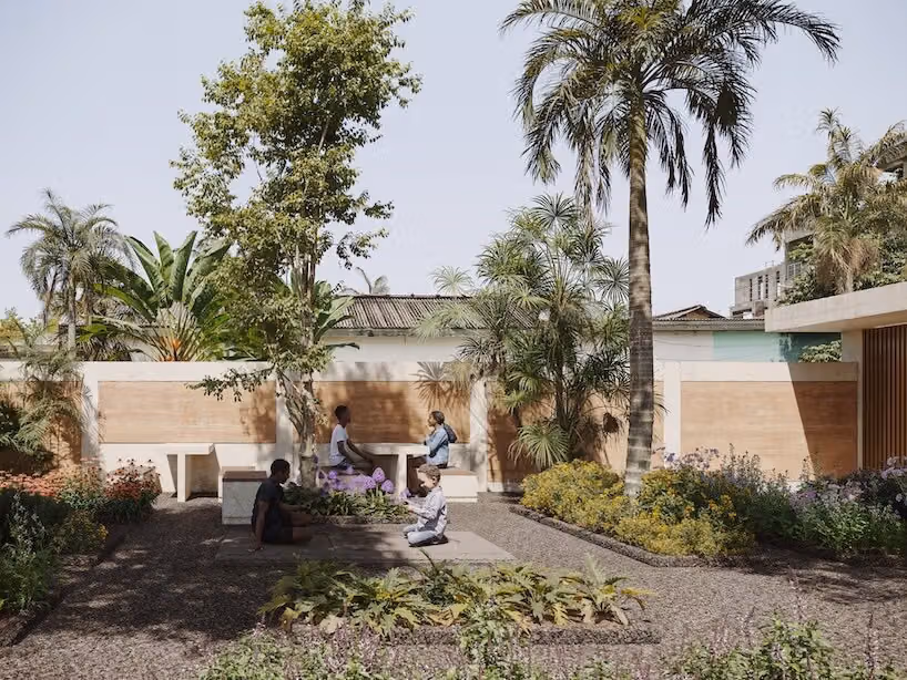 沒有草皮的公園：DeRoche Projects 在阿克拉種一座能吃的公共花園