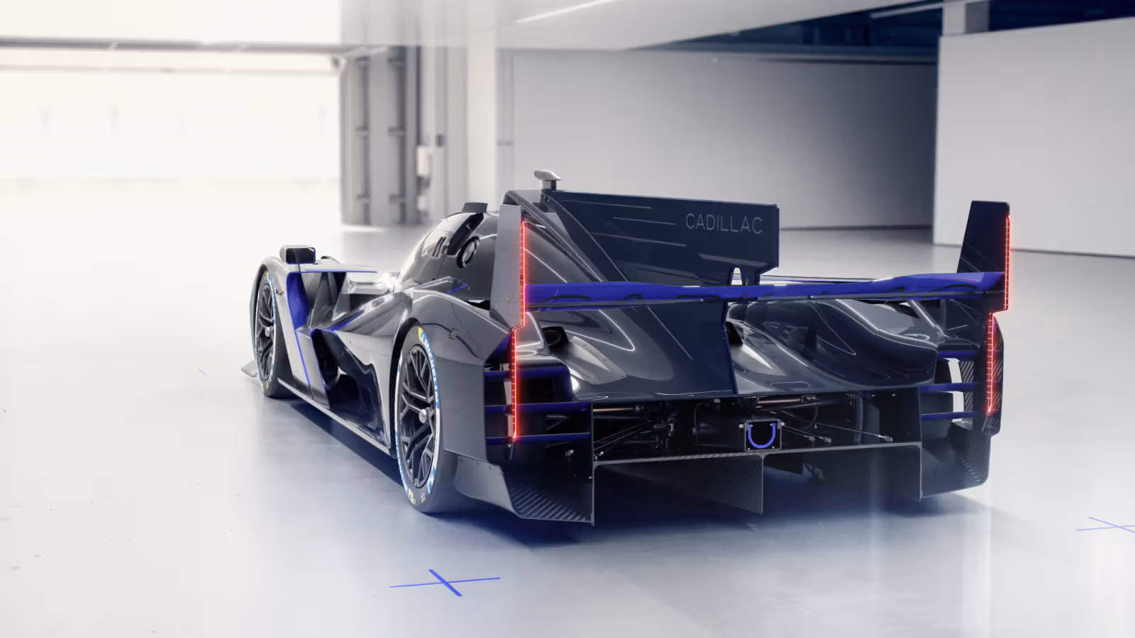 Cadillac V-One：一台掛著賽車底盤、卻在等買家的概念車