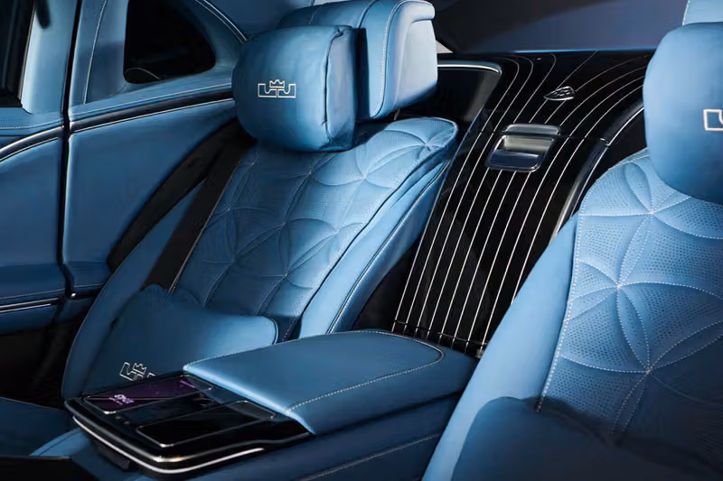LeBron James 打造專屬 Maybach S 680,V12 徽章換成他的皇冠標誌