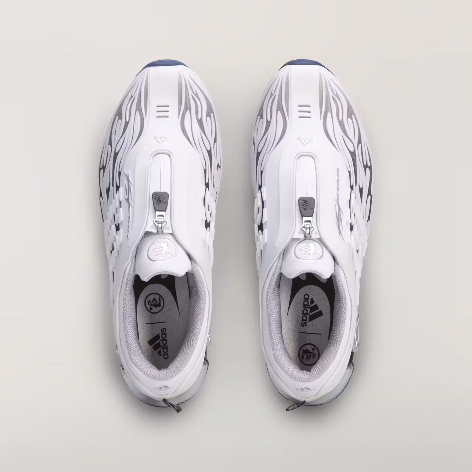 Hellstar拆了adidas Megaride的鏤空籠子，換上一條拉鍊