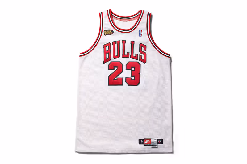 เสื้อแข่งของ Michael Jordan จากรอบชิงแชมป์ปี 1998 เตรียมขึ้นประมูล เปิดราคาที่ JOOPITER สูงถึง 15 ล้านดอลลาร์สหรัฐ