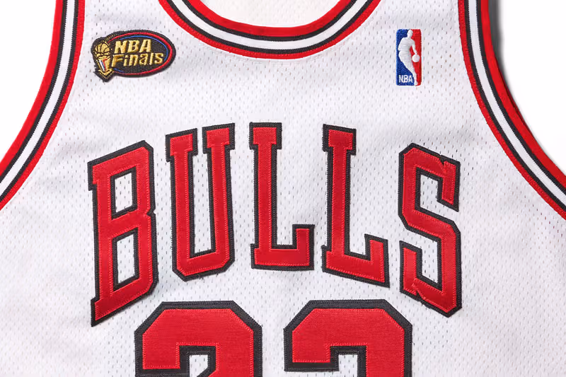 Michael Jordan 1998總冠軍賽戰袍將登場拍賣，JOOPITER開價上看1500萬美元