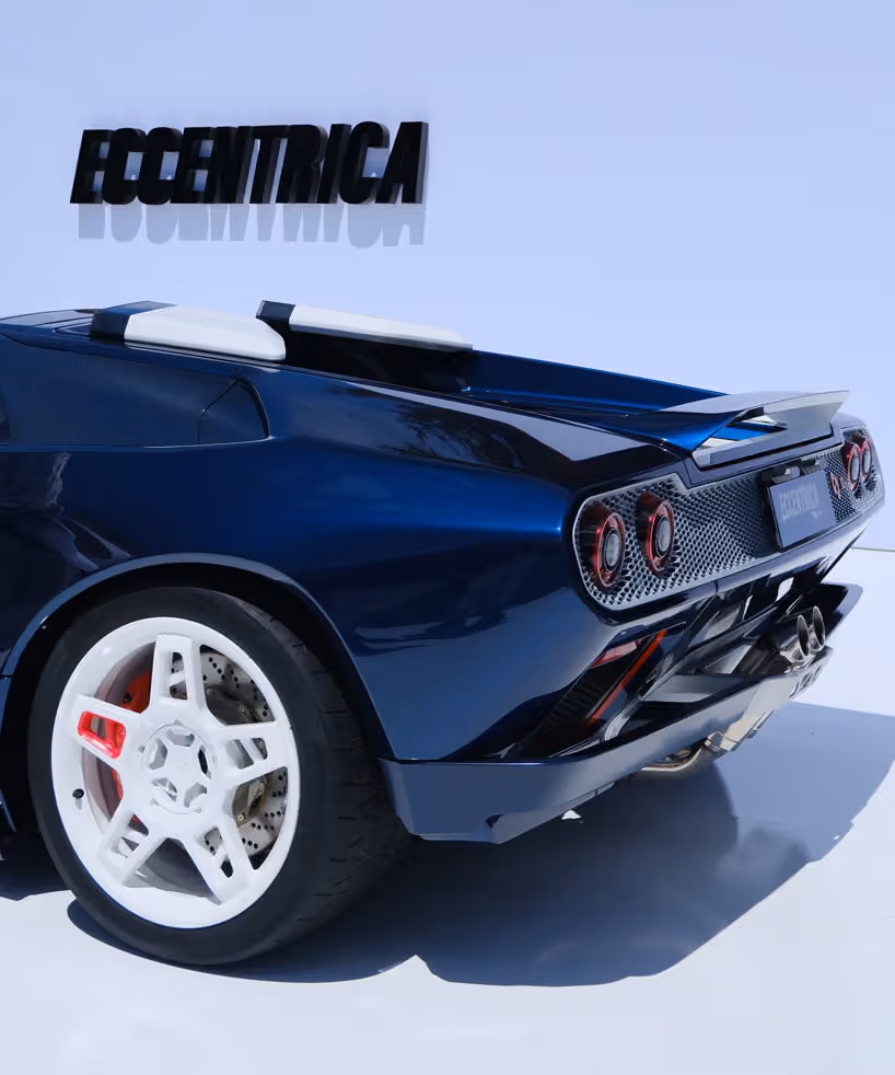 拆掉車頂只是說法：Eccentrica把Diablo拆到剩骨架，再用3,500個零件裝回去