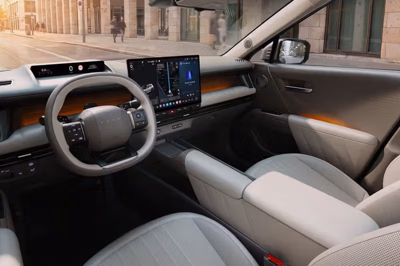 Hyundai 第五代 Tucson 轉彎，圓潤線條換成硬派方正
