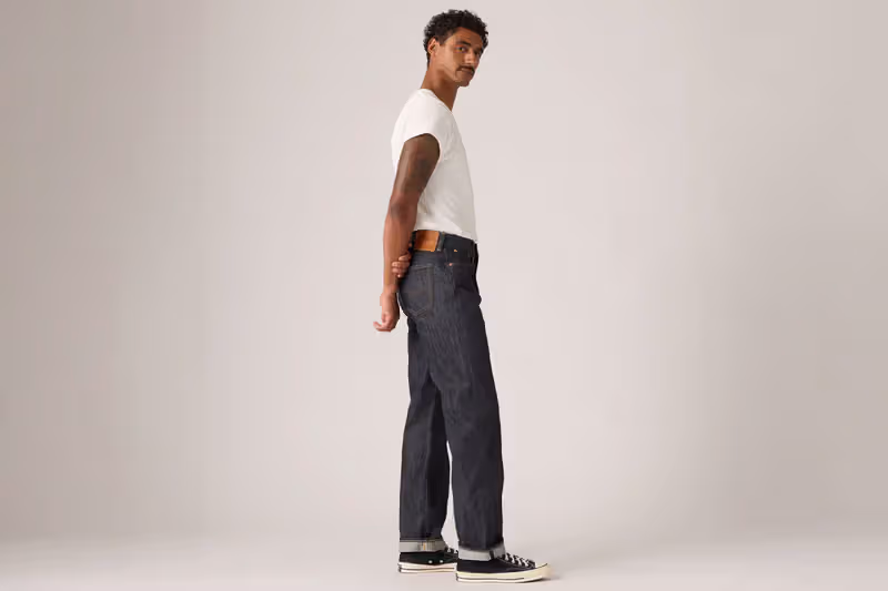 戰時過渡的一年：Levi's Vintage Clothing 重製 1942 年 501 牛仔褲