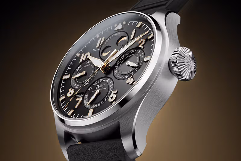 永久日曆錶第一次可以「倒轉」，IWC 用這顆機芯替 Mercedes-Benz 140 歲慶生