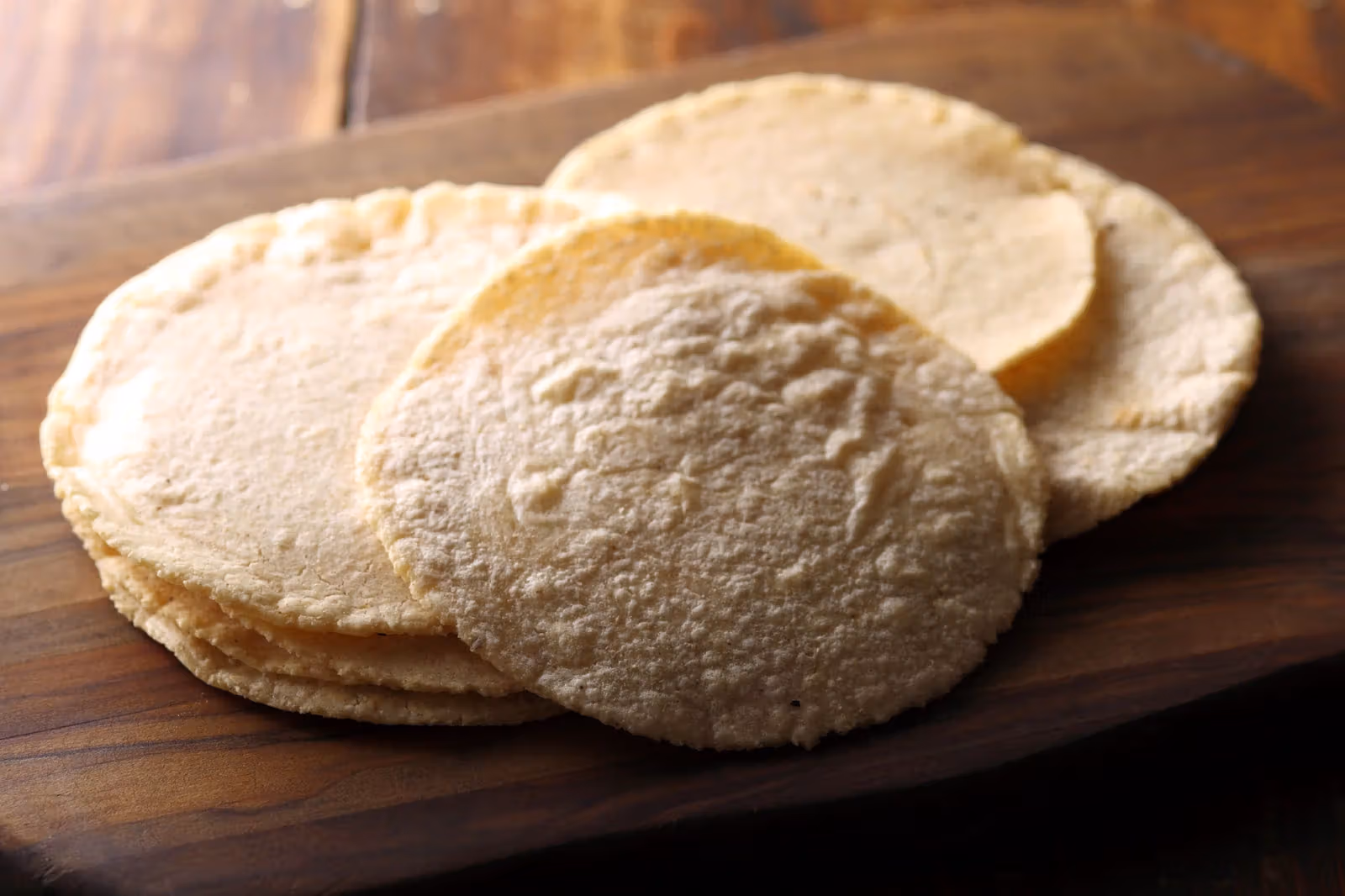 水加到什麼程度才對？北出茂雄教你只用玉米粉做出會膨脹的Tortilla