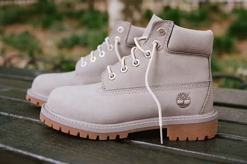 Timberland「Concrete」灰重回90年代：一色貫穿男女四款鞋型