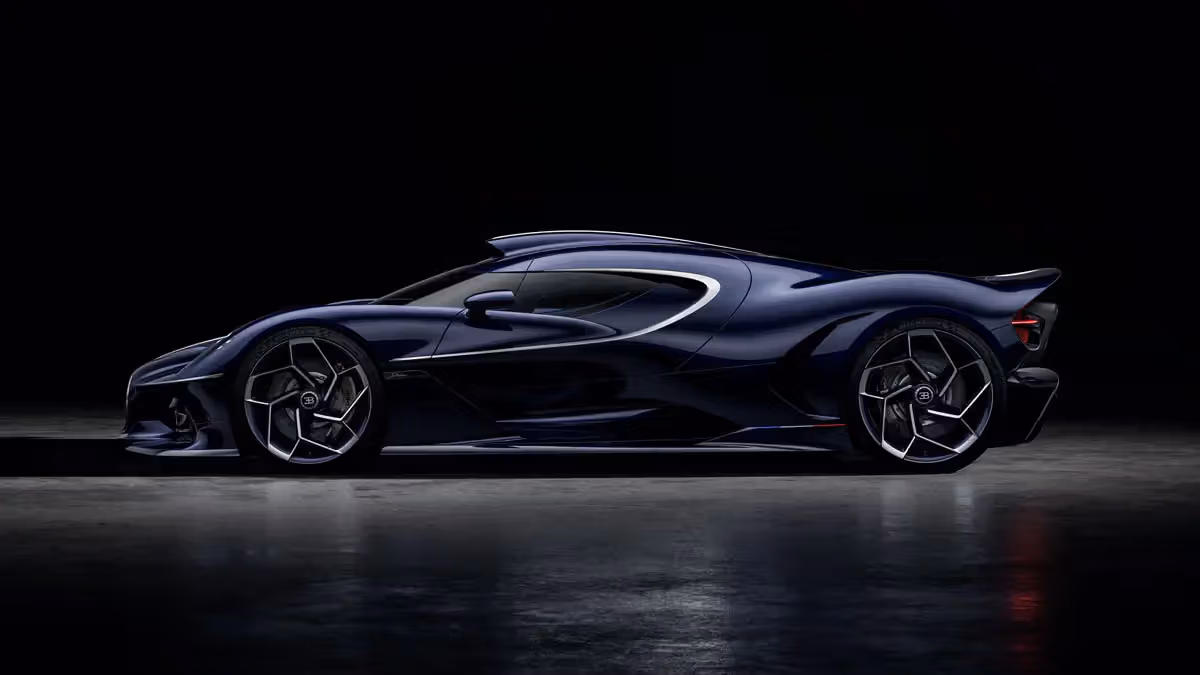 에어로 슈트 벗겨내자, Bugatti Destrier가 Bolide의 뼈대를 조각품으로 바꿔놓다