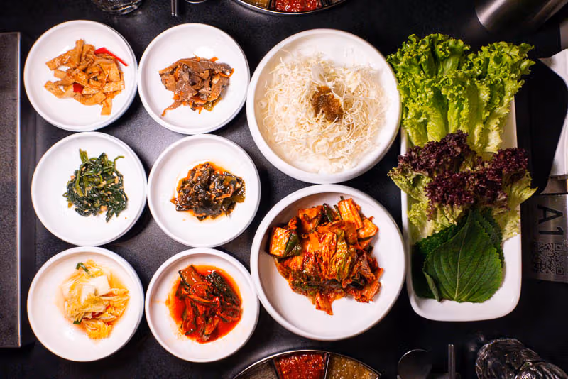 เซี่ยงไฮ้กินหมูย่างเกาหลีเลิกจับคู่เบียร์ หันมาดื่มแชมเปญแทน Hanro เขียนกฎใหม่ด้วยเนื้อบ่มแบบแห้ง
